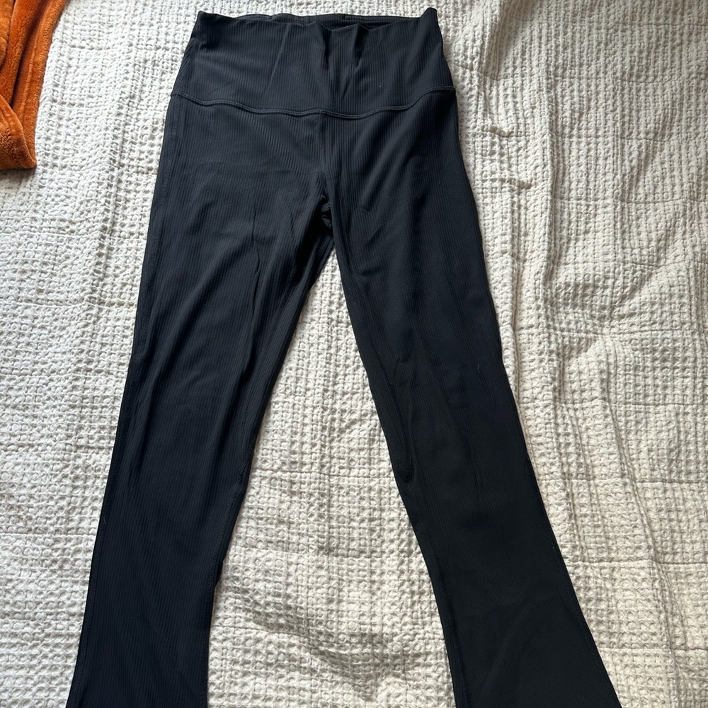Lululemon women’s align black ribbed flare pants size 6